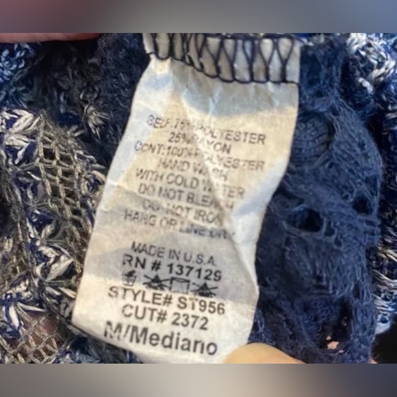 Women’s Crocheted/Knitted Top Size M    Navy Blue Gray - Picture 3 of 7